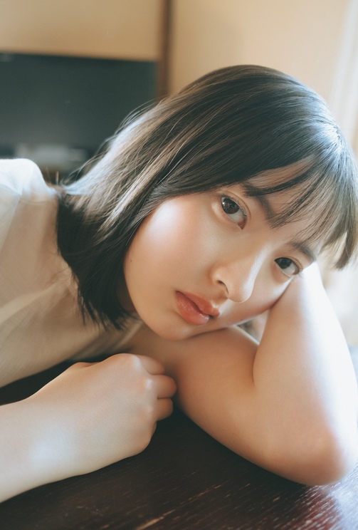 『B.L.T.2025年10月号』ローソンエンタテインメント購入特典ポストカード【山田桃実 (櫻坂46)】