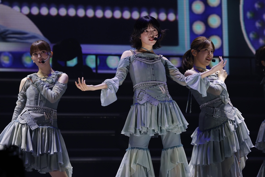 林瑠奈（中央）　撮影：鈴木健太（KENTA Inc.）