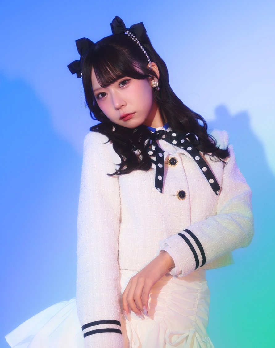 月代来実（メンバーカラー：青色）