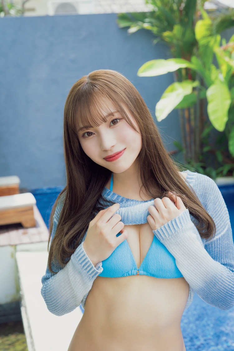 川越紗彩 1st写真集『なんとかなるなる』 (C)KADOKAWA PHOTO/田中智久