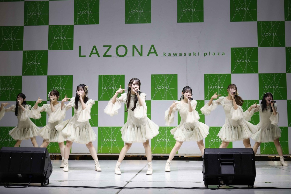 Rain Tree©OVERSE/KING RECORDS