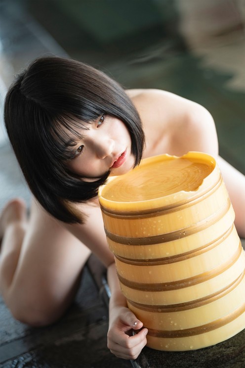 SPA!デジタル写真集:根本凪『眼差しで伝わる色気』誌面カット