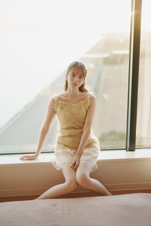 菅原咲月 「20±SWEET[トゥエンティ・スウィート] 2026　JANUARY」（東京ニュース通信社刊）撮影／HIROKAZU