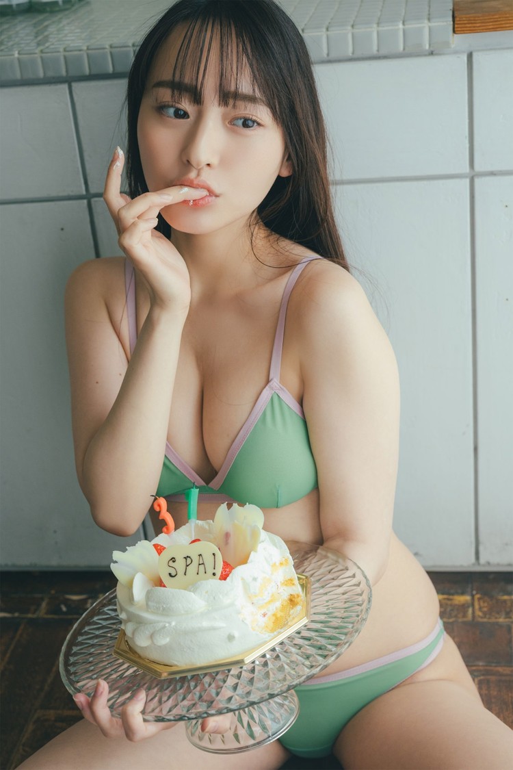 『SPA!デジタル写真集 高崎かなみ「セクシードール」』誌面カット