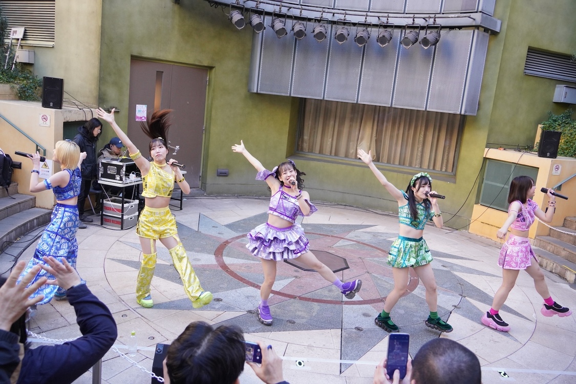 アップアップガールズ（仮）、神奈川・川崎ラ チッタデッラ 中央噴水広場にてフリーライブ開催！