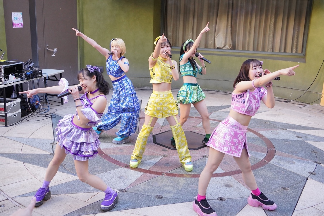 アップアップガールズ（仮）、神奈川・川崎ラ チッタデッラ 中央噴水広場にてフリーライブ開催！