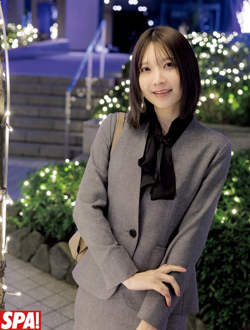 週刊SPA!』1月13・20日新春合併号：あまつまりな　撮影／青山裕企 ヘアメイク／KEIKO（renewal） スタイリング／菊地文子