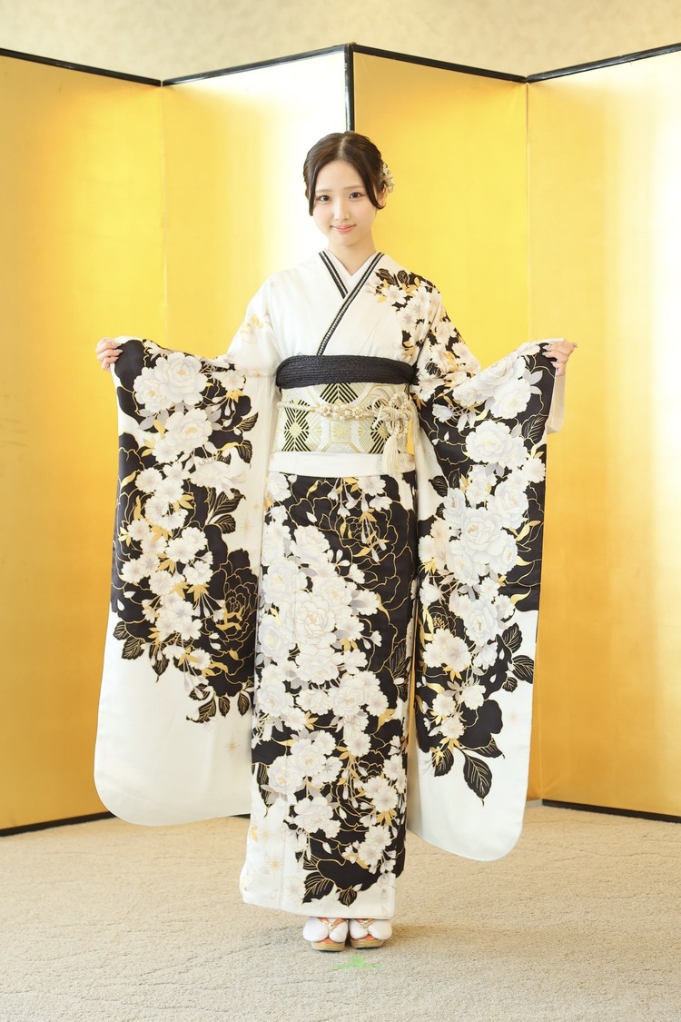 AKB48＜二十歳のつどい＞神田明神（ⒸAKB48）