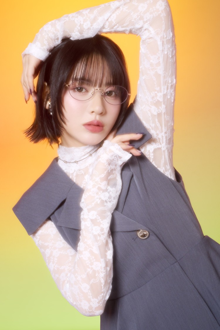 FRUITS ZIPPER、Zoff初コラボ！全14種