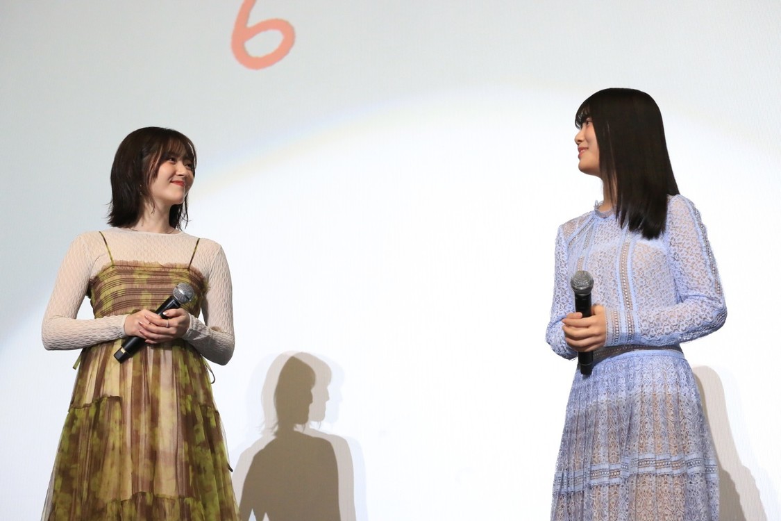 映画『ただいまって言える場所』舞台挨拶　鈴木愛理＆川口真奈　Ⓒ2026ほつい