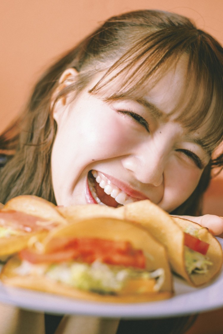 『超ときめき♡宣伝部 吉川ひより1st写真集』