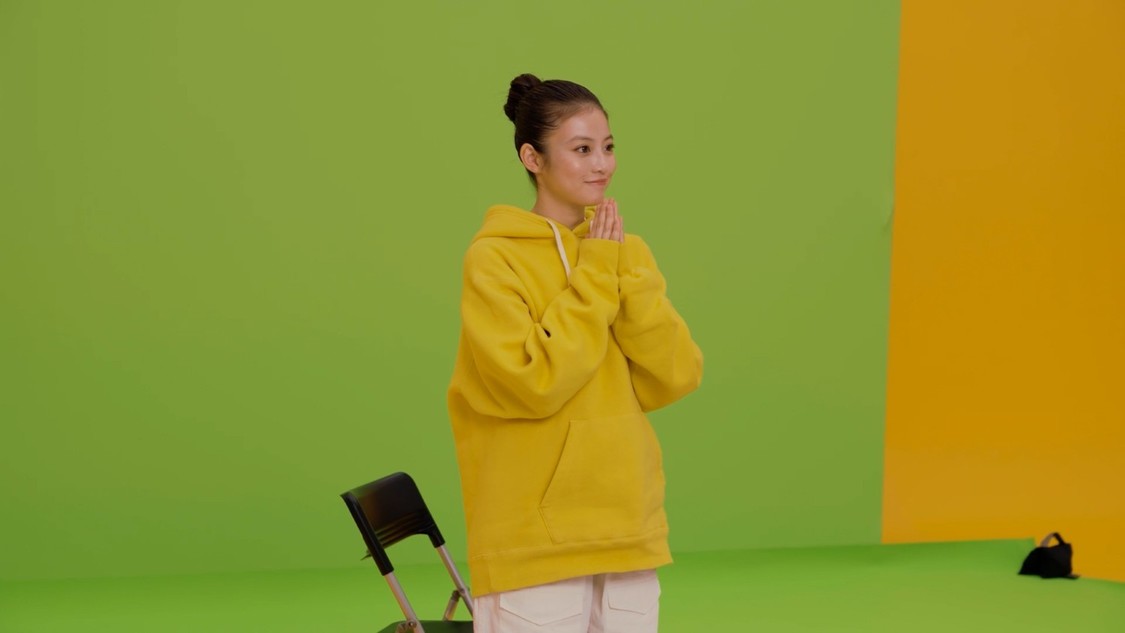 『タウンワーク』TVCM 「タウンワークのうた」 アパレルバイト篇： メイキングカット画像