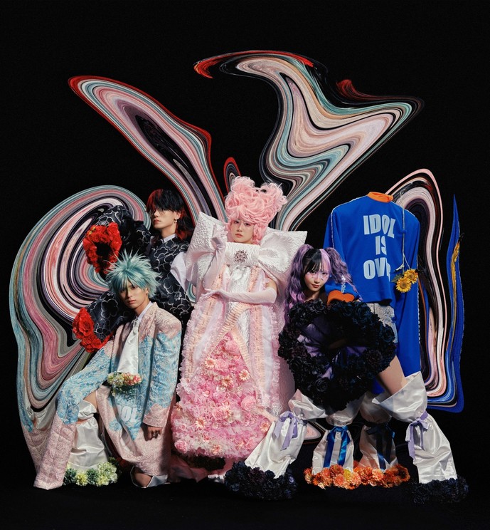 FLOP FLOW、衣装が主役の新ビジュアル公開！2ndシングル2月8日配信