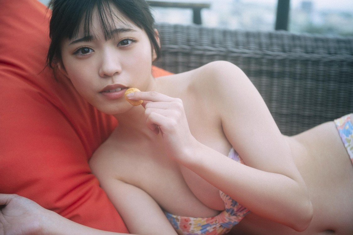 僕が見たかった青空 金澤亜美1st写真集「プロローグ」（東京ニュース通信社刊）撮影＝細居幸次郎