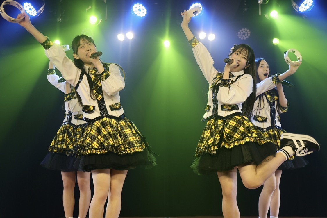 AKB48「手をつなぎながら」/ⒸAKB48