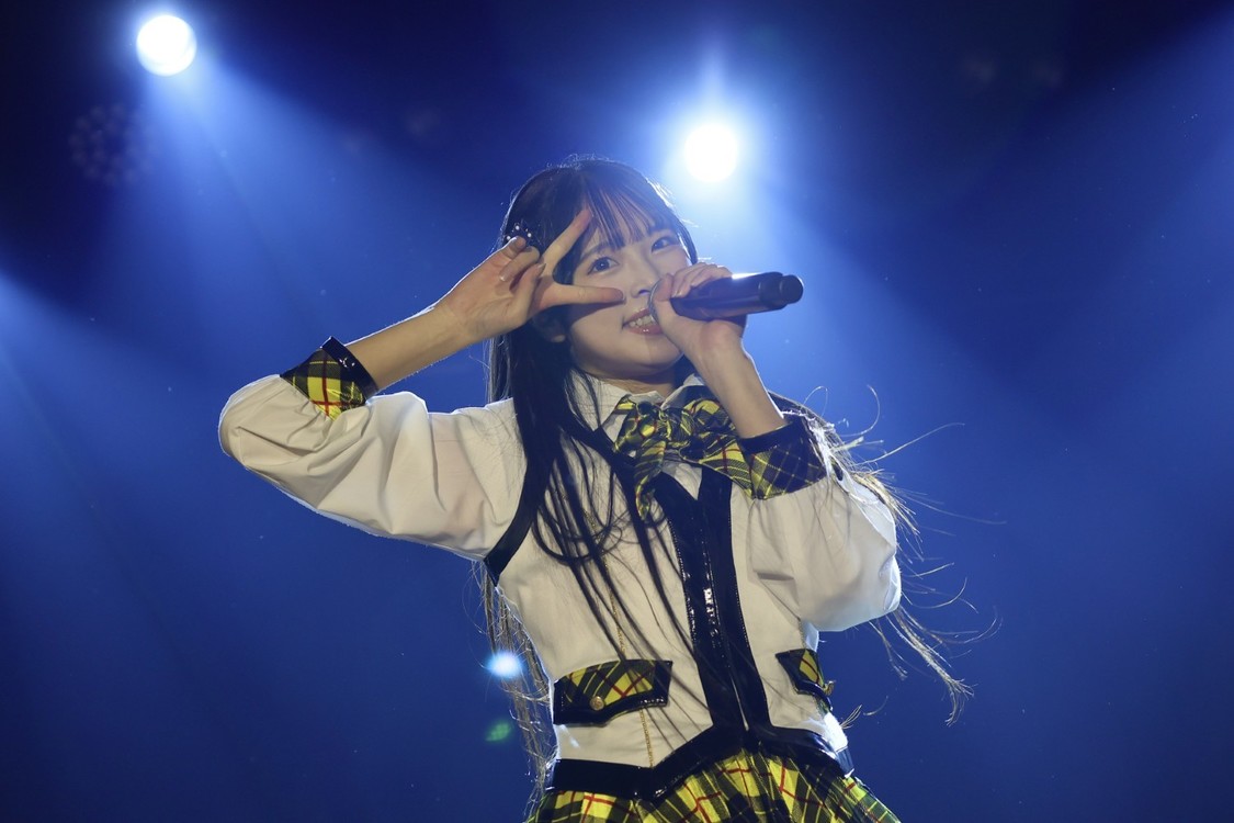 AKB48「手をつなぎながら」/ⒸAKB48