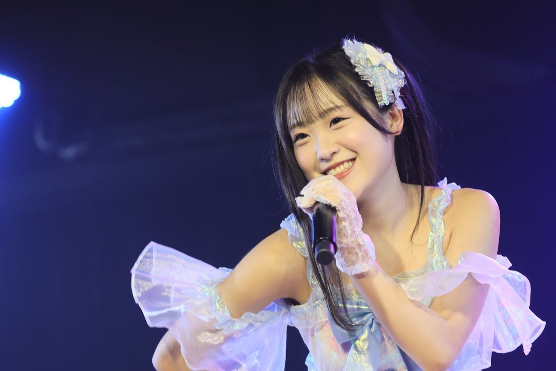 AKB48「手をつなぎながら」/ⒸAKB48