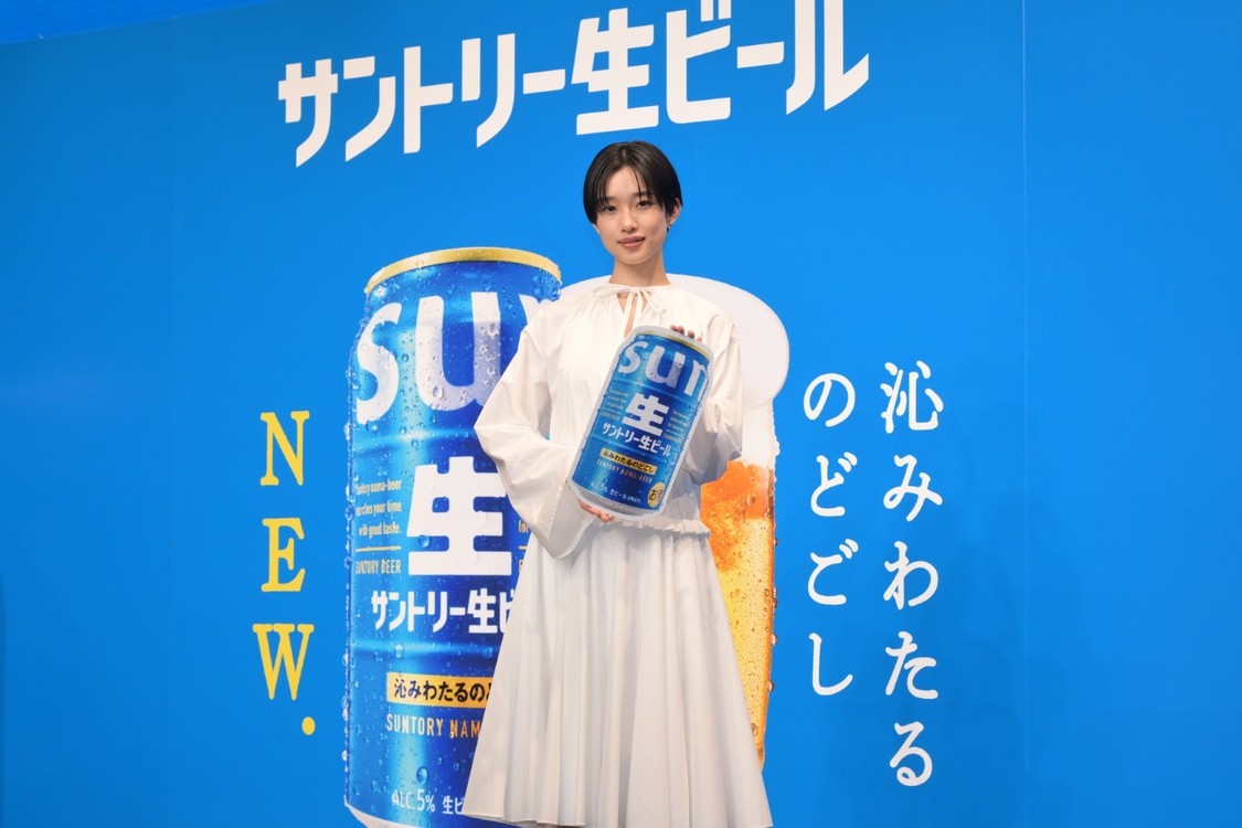 河合優実＆斉藤和義、新CM発表会で乾杯！ 2月10日