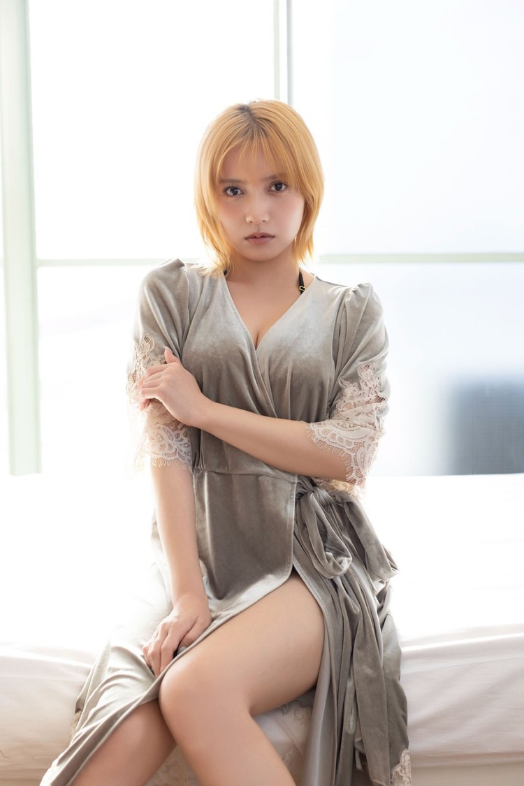 桃月なしこ　ヤングアニマルアザーカット　(c)白泉社／西條彰仁