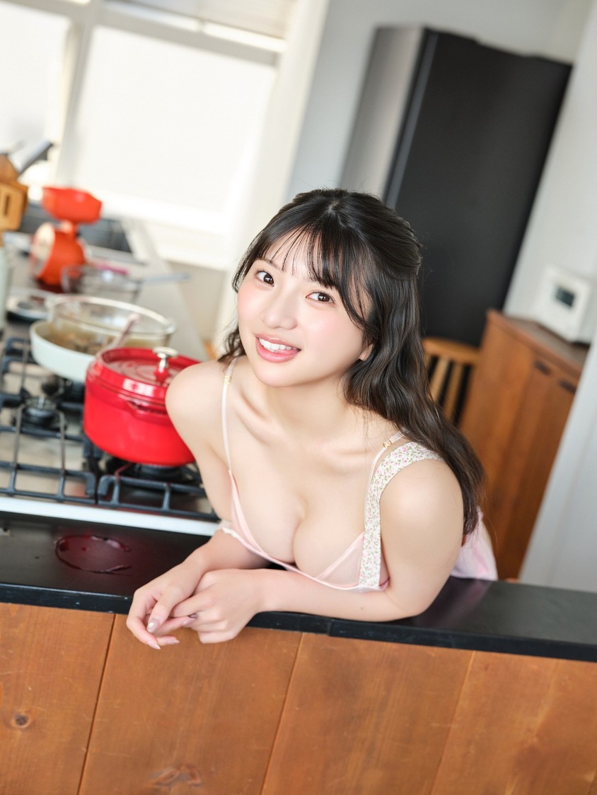 姫野ひなの『DOLCE』アザーカット　撮影：大藪達也 （c）白夜書房