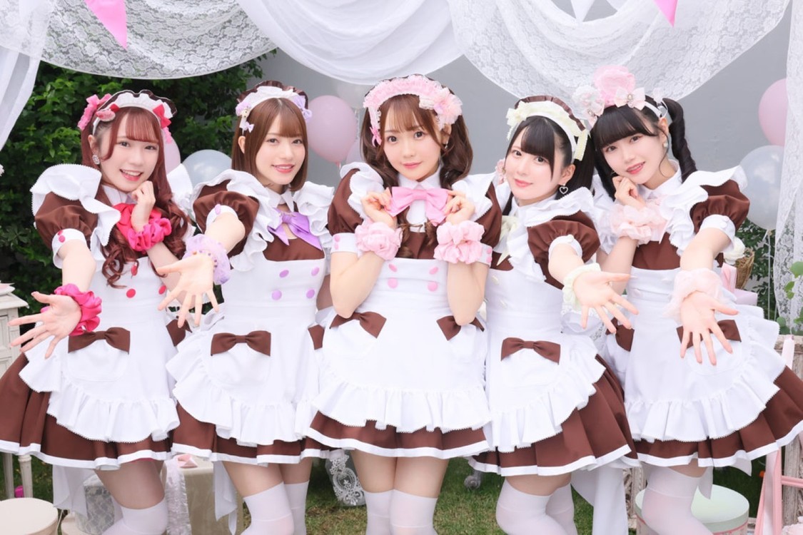 秋葉原のメイドカフェ「あっとほぉーむカフェ」