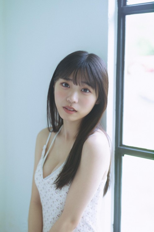 僕が見たかった青空 金澤亜美1st写真集『プロローグ』(東京ニュース通信社刊)撮影 細居幸次郎