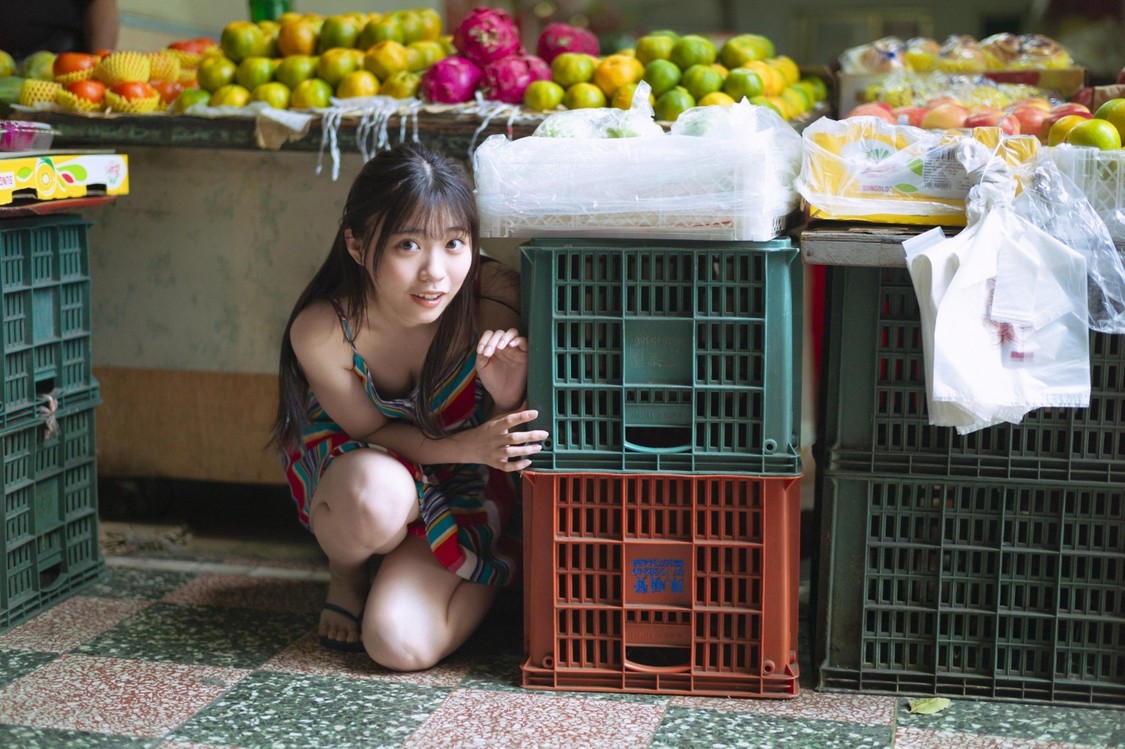 僕が見たかった青空 金澤亜美1st写真集『プロローグ』（東京ニュース通信社刊）撮影 細居幸次郎