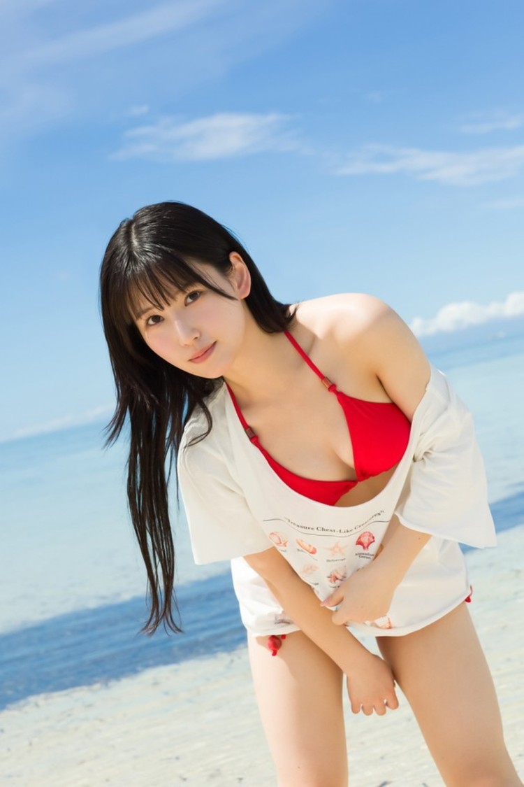 森嶋あんり、1st写真集「あんちゅ」 (c)KADOKAWA／大薮達也