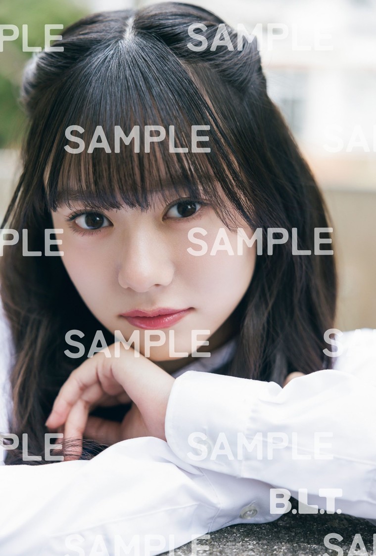 「B.L.T.graduation2026中学・高校卒業」ローソンエンタテインメント購入特典ポストカード【仲村悠菜（私立恵比寿中学）】