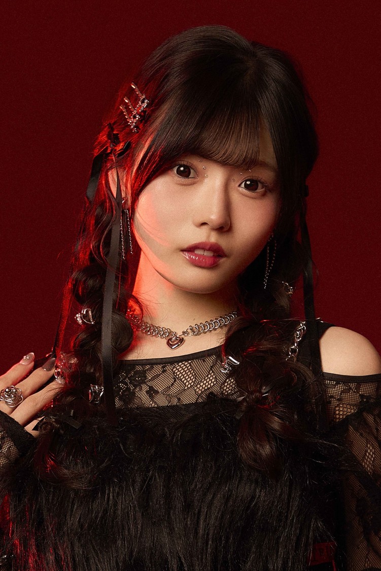 MOMO ©OVERSE/KING RECORDS