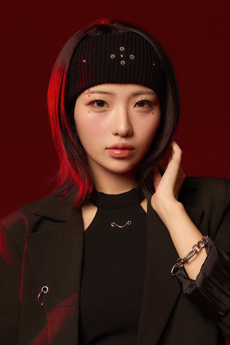 NAVI ©OVERSE/KING RECORDS