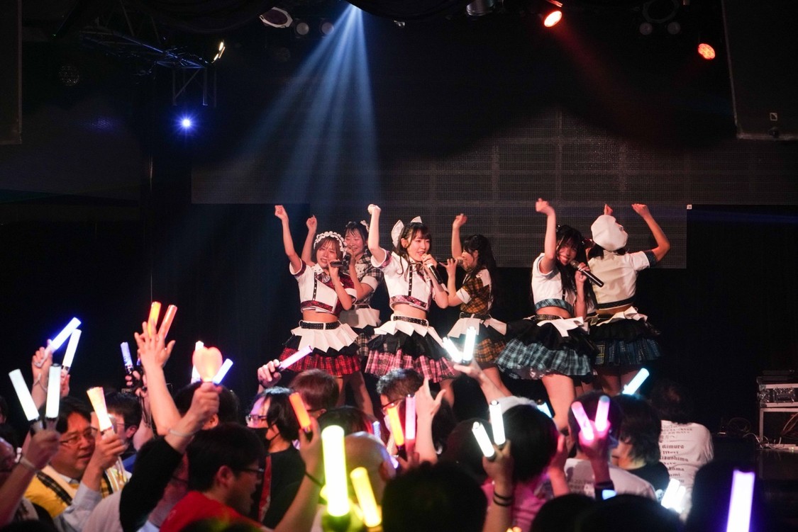 READY TO KISS/PHOTO:大西基