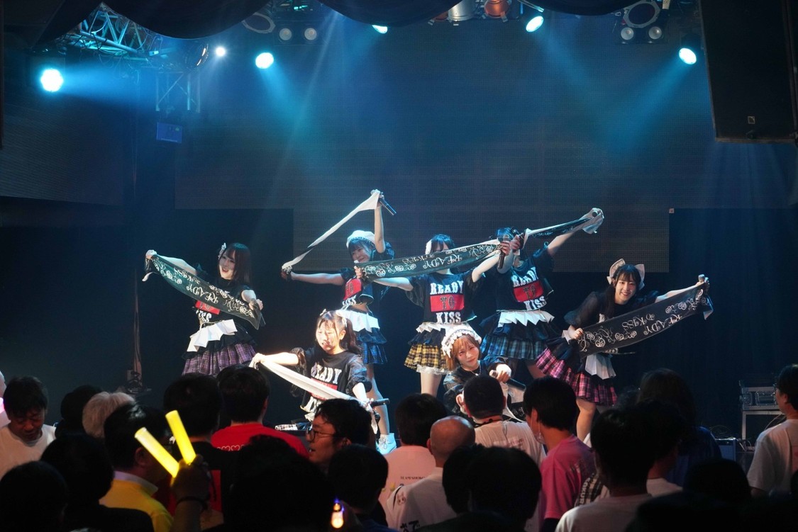 READY TO KISS/PHOTO:大西基