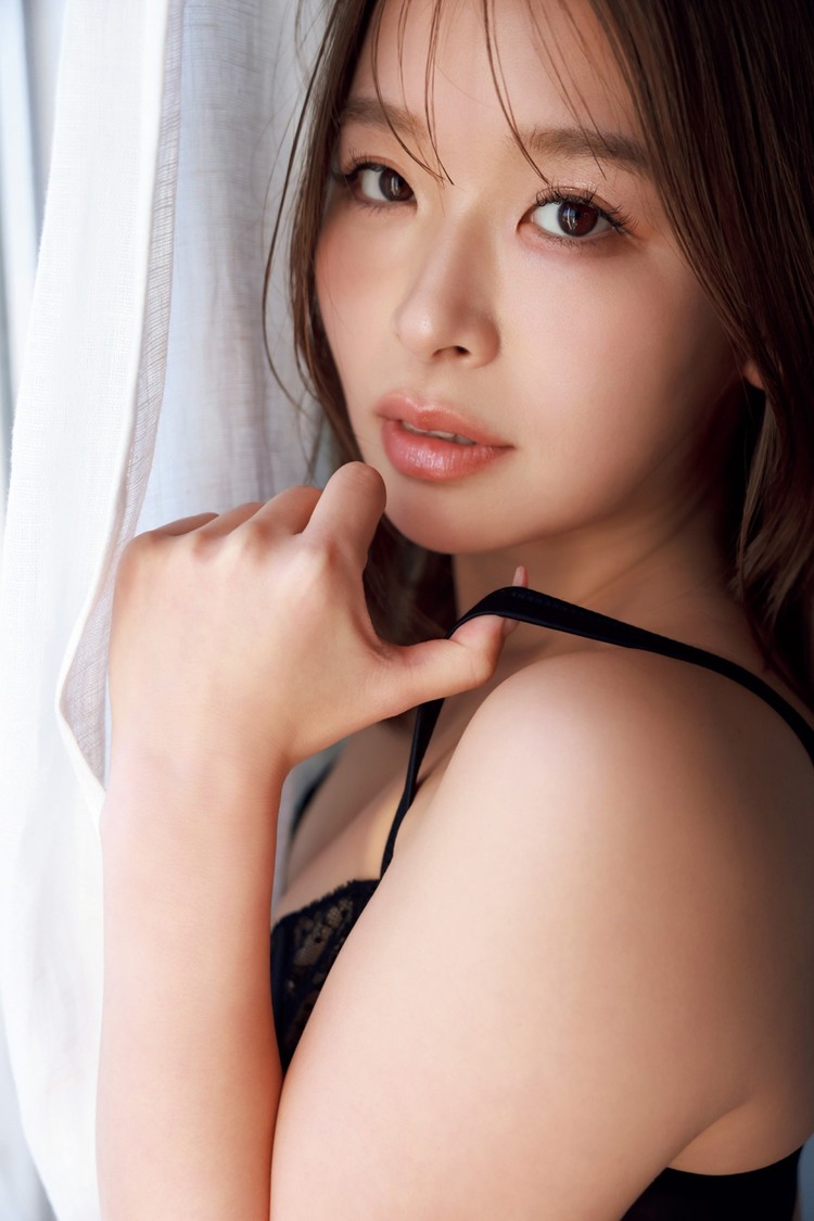 Sakura(C)光文社／週刊FLASH 写真◎中山雅文