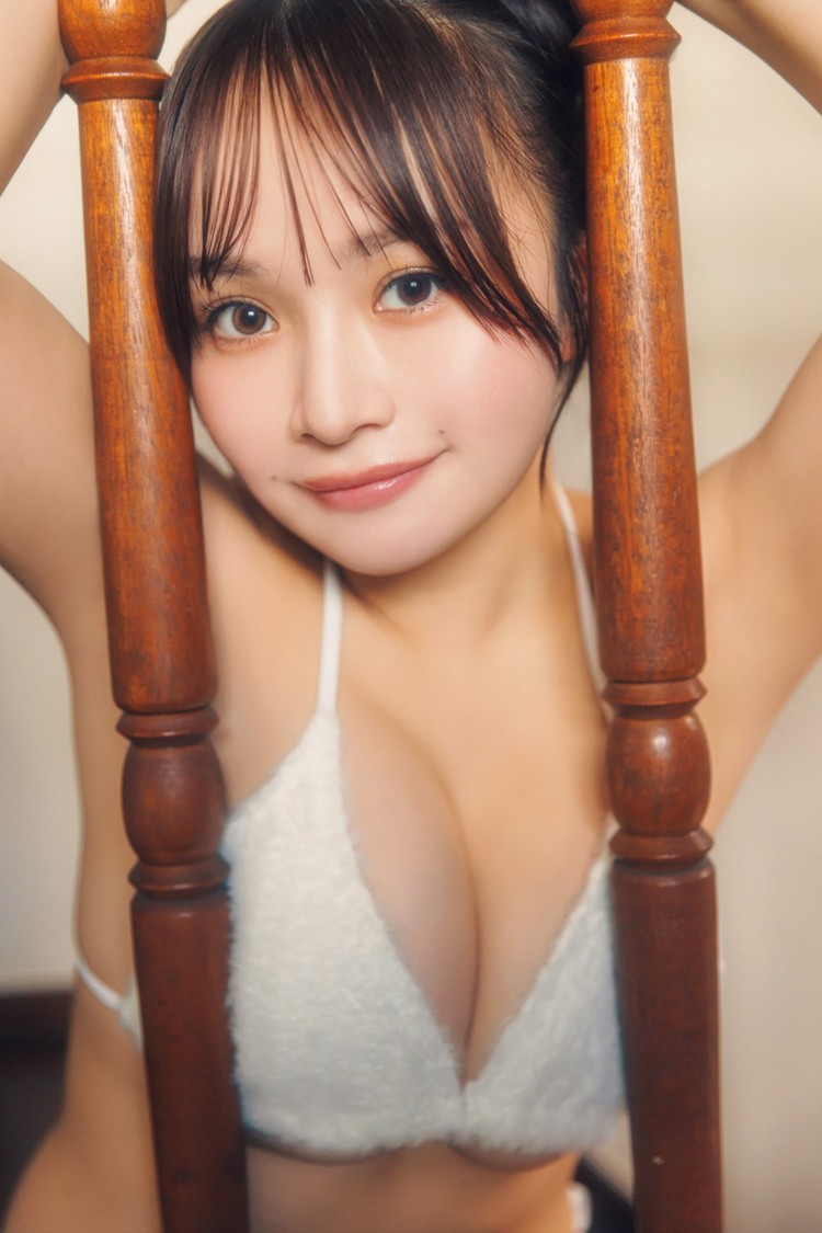 大嶋みく(C)光文社／週刊FLASH 写真◎上村透生