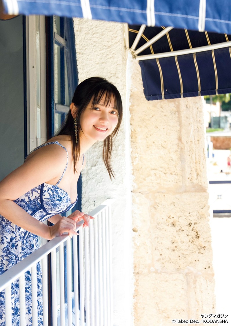 桃月なしこ、4月20日発売『ヤングマガジン』表紙に登場！