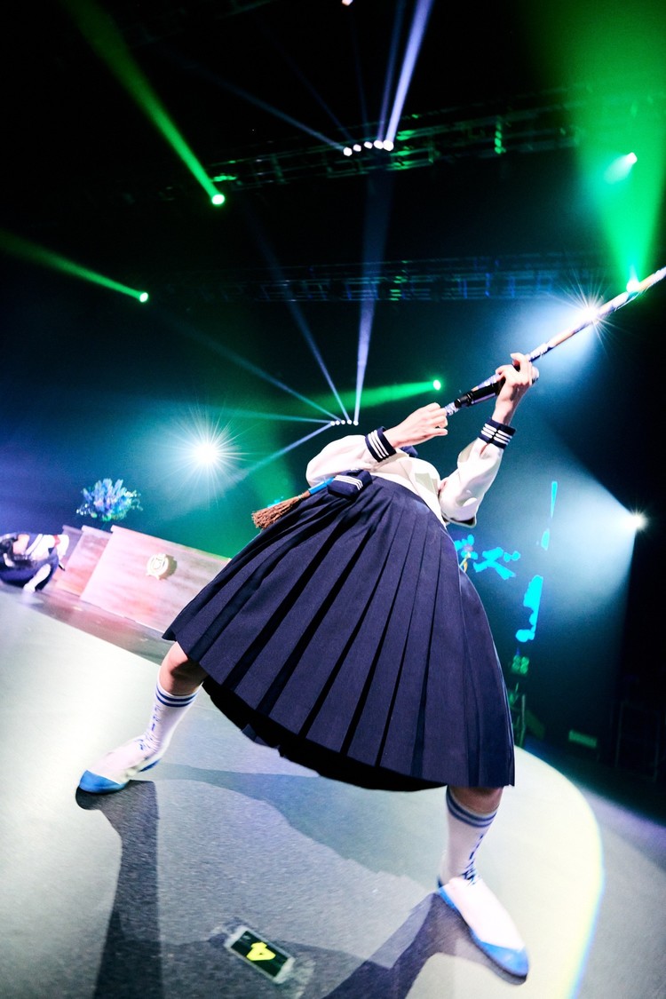 新しい学校のリーダーズ