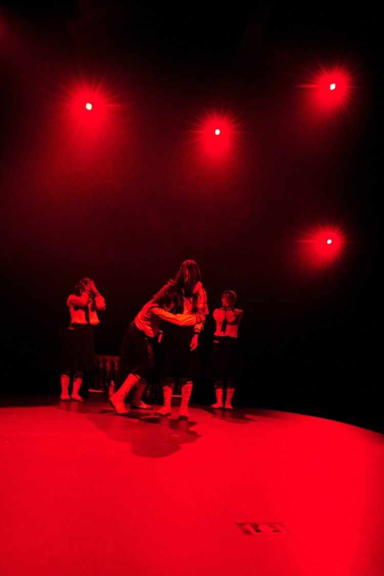 新しい学校のリーダーズ