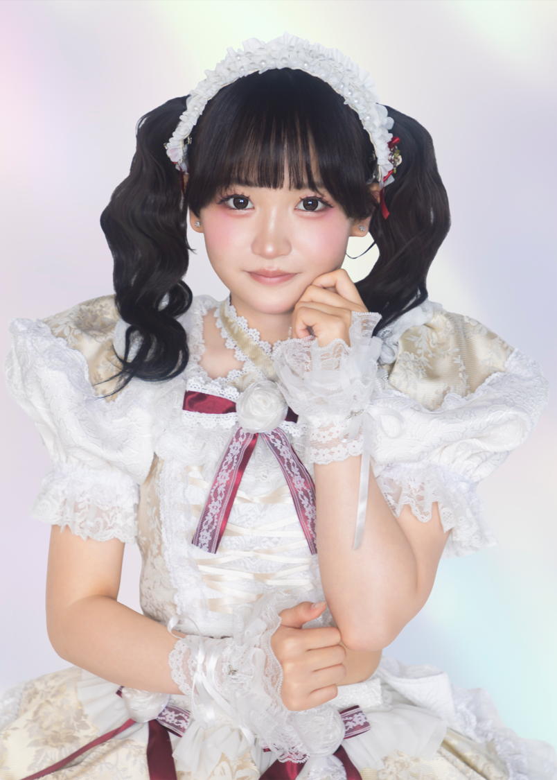 月城妃奈（つきしろ ひな） 2006年11月2日生まれ／神奈川県出身／ルビーレッド