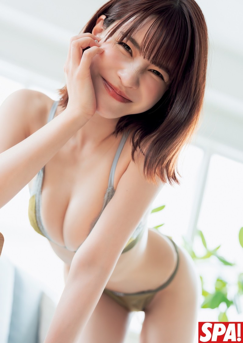 岸明日香　撮影／唐木貴央