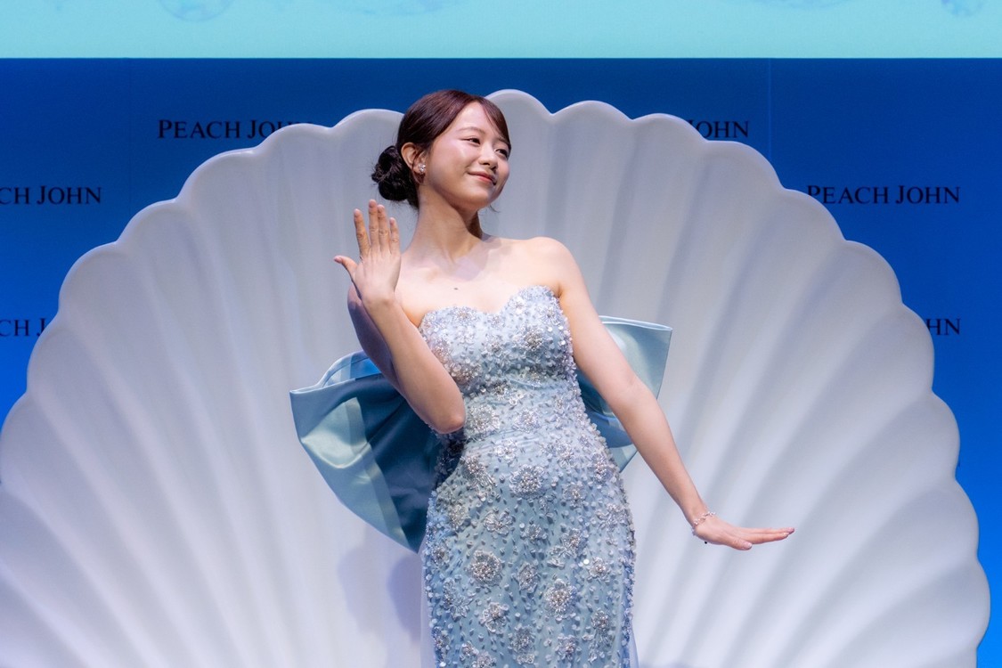 森香澄、「PEACH JOHN」記者発表会