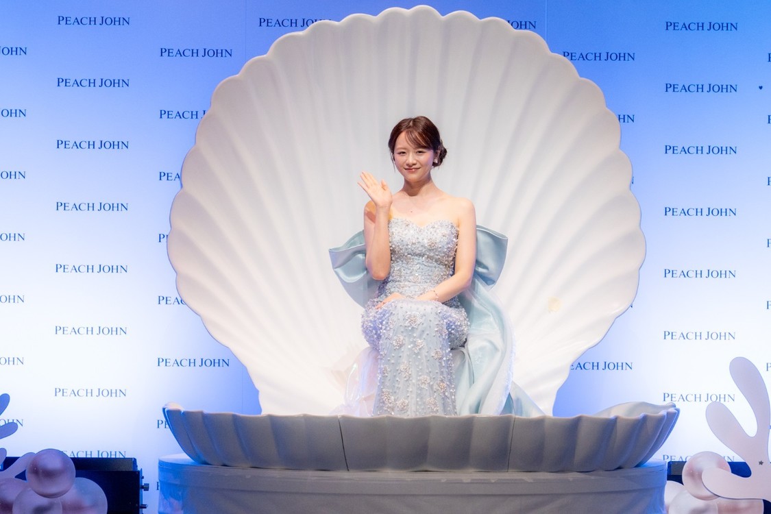 森香澄、「PEACH JOHN」記者発表会
