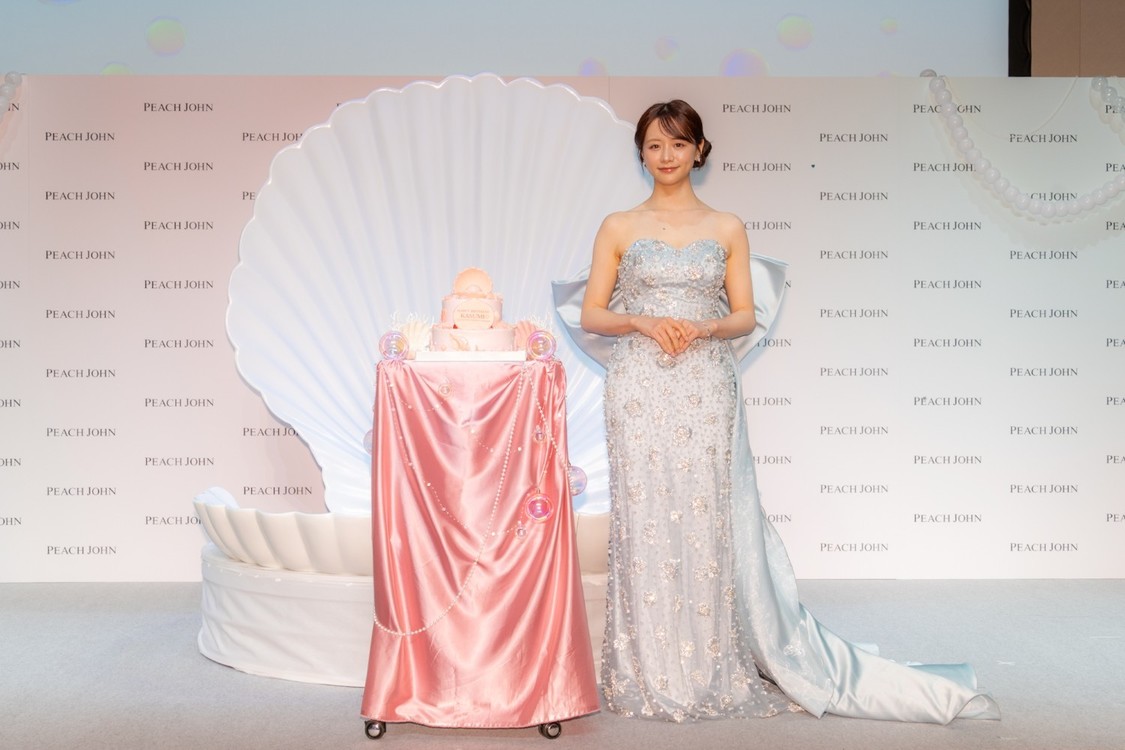 森香澄、「PEACH JOHN」記者発表会