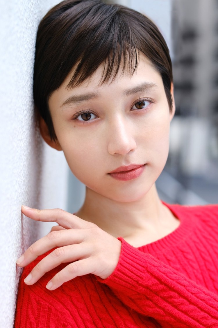 白本彩奈