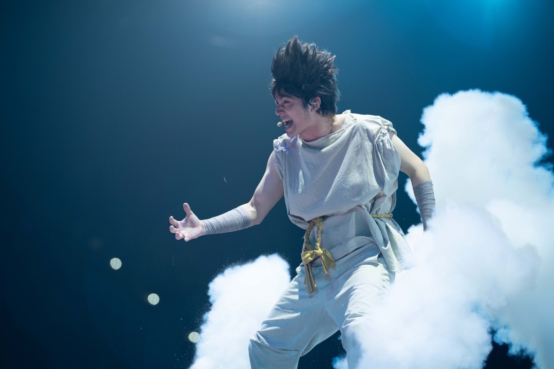 ＜LIFE! ON STAGE EXTRA 〜メンバーと大スクリーンでもう一度！〜＞