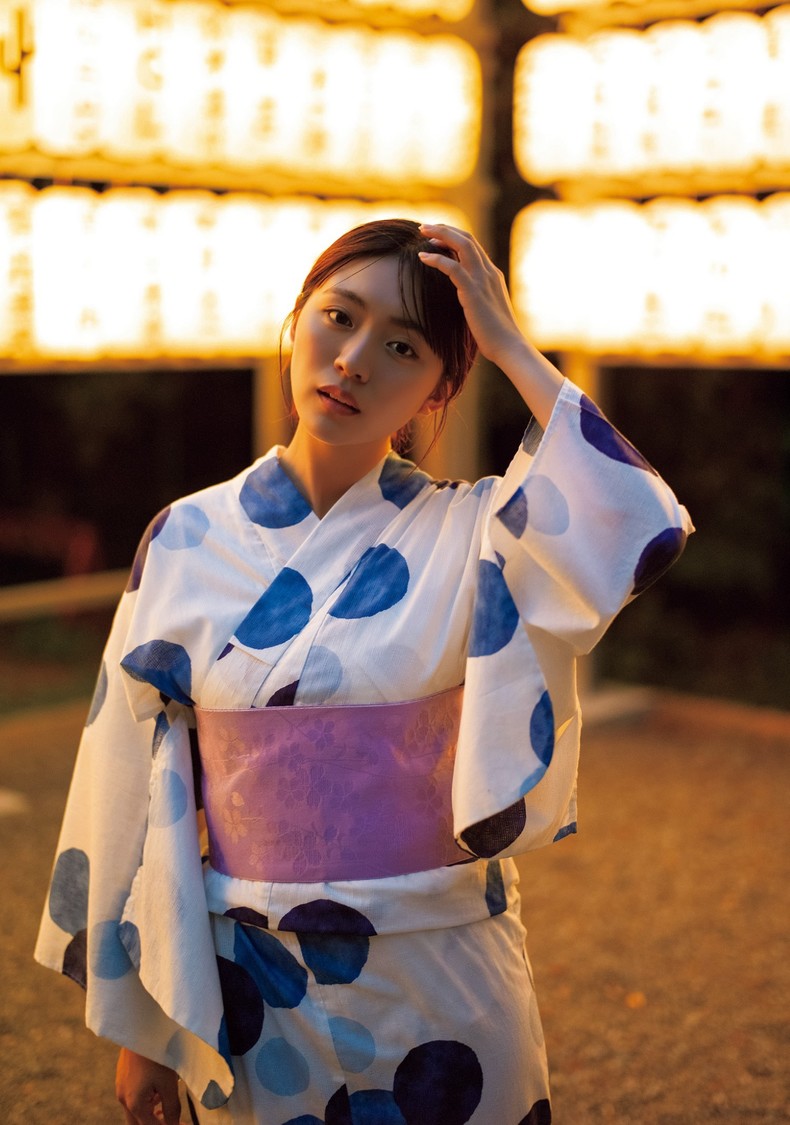 豊田ルナ　撮影：細居幸次郎