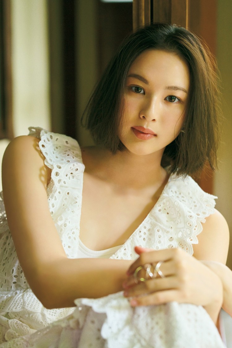 白河れい(C)光文社／週刊FLASH 写真◎熊木優(io)
