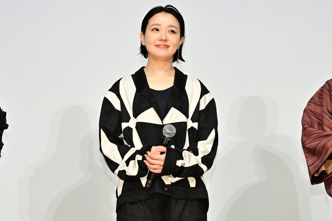 映画『死ねばいいのに』公開記念舞台挨拶　Ⓒ京極夏彦/2026映画「死ねばいいのに」製作委員会