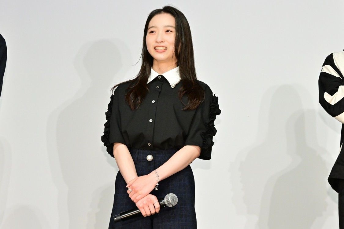 映画『死ねばいいのに』公開記念舞台挨拶　Ⓒ京極夏彦/2026映画「死ねばいいのに」製作委員会