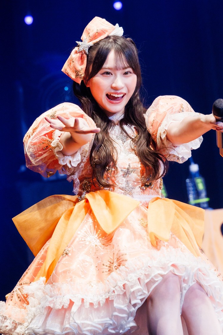 新井心菜　写真：ヨシモリユウナ、樋口隆宏